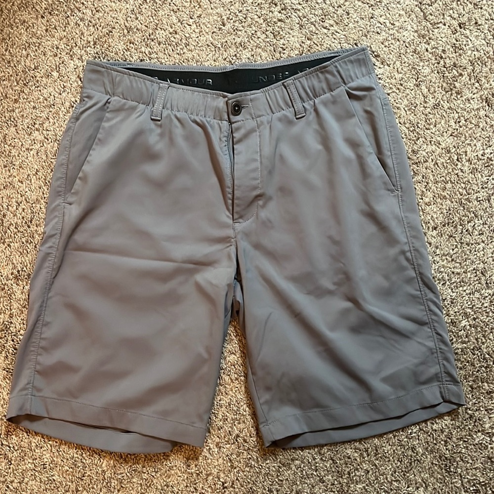 Under Armour golf shorts
